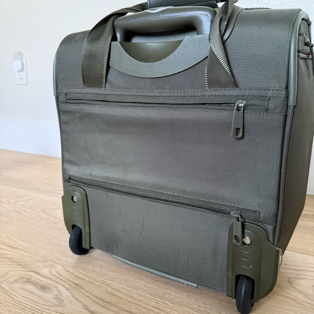 Calpak Olive Green Luggage - Picture 2 of 6